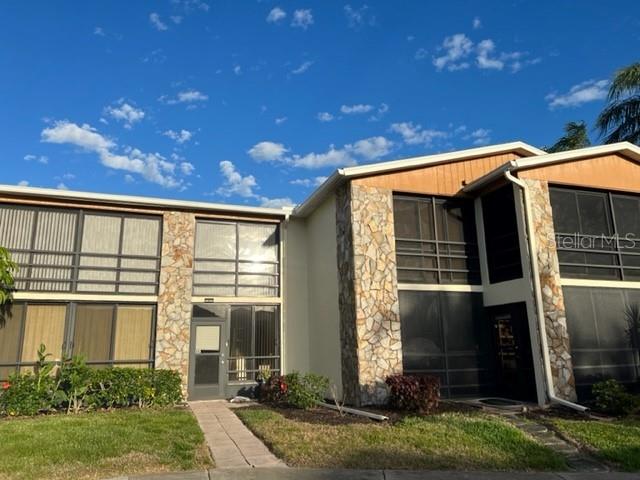 5400 34TH ST W #E8 Property Photo 1