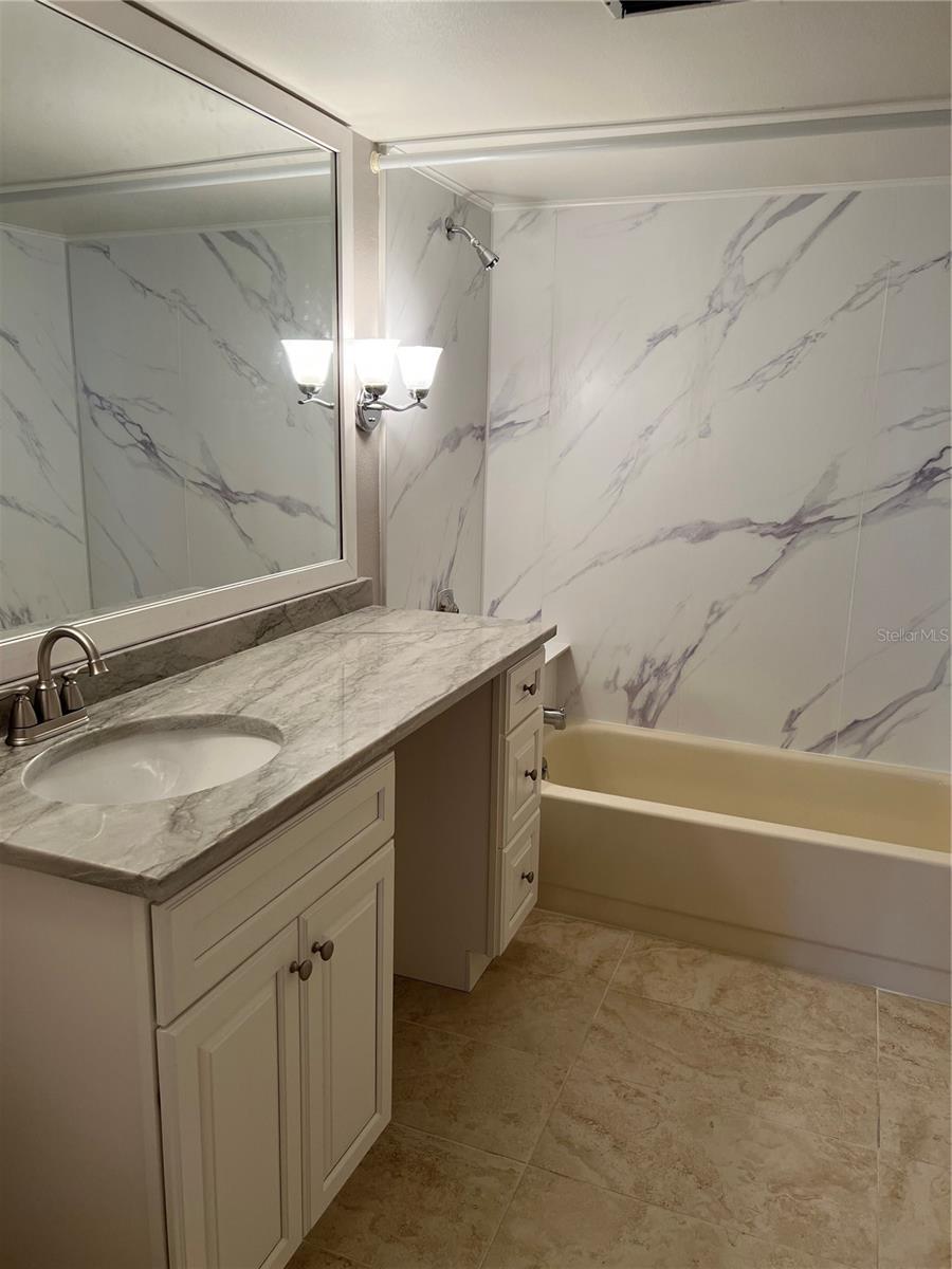 5400 34th St W #e8 Property Photo 19
