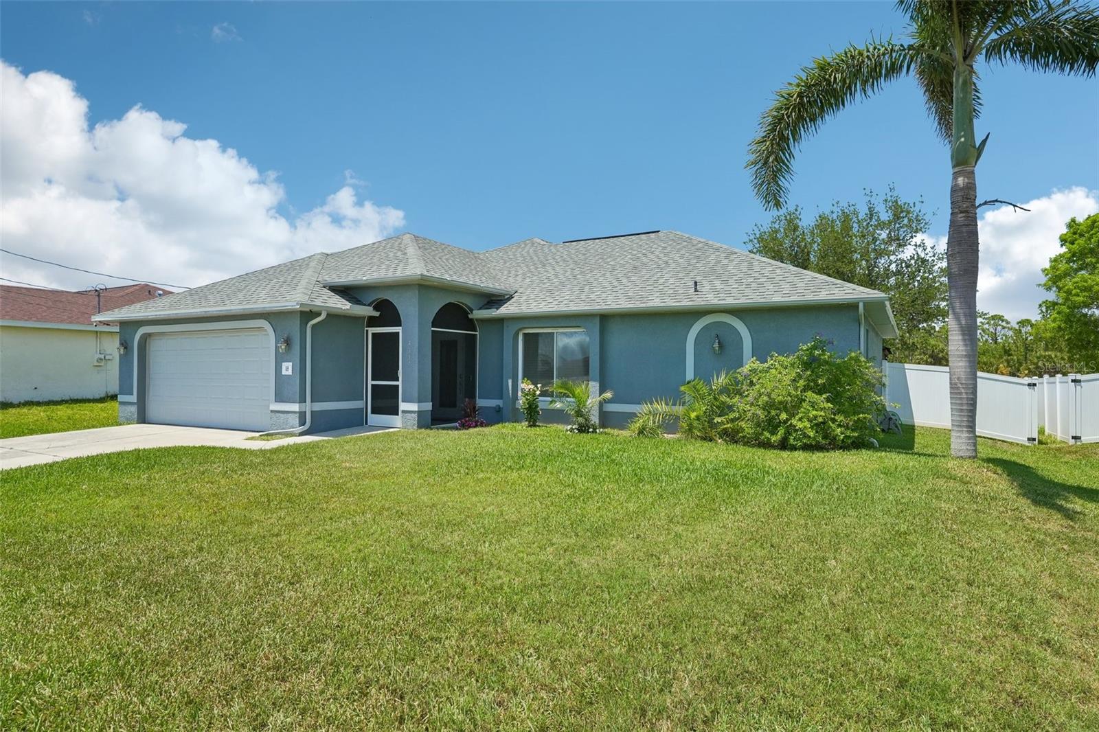 4317 Nw 40th Ter Property Photo 1