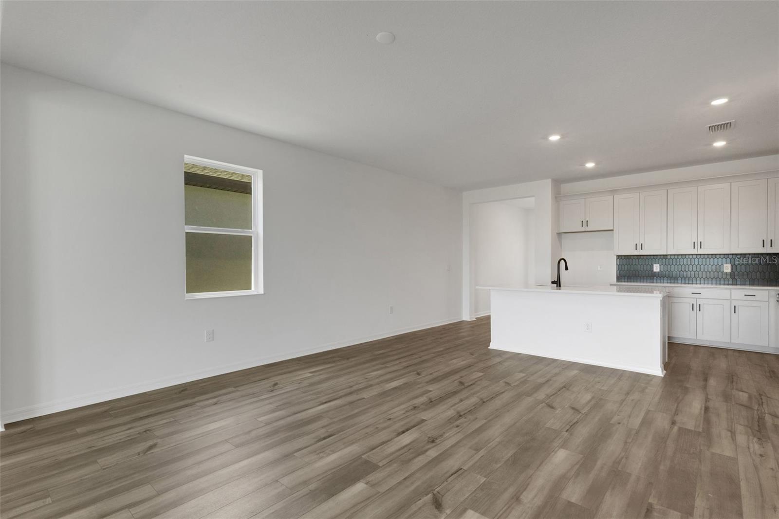 8717 Canard Cv Property Photo 13