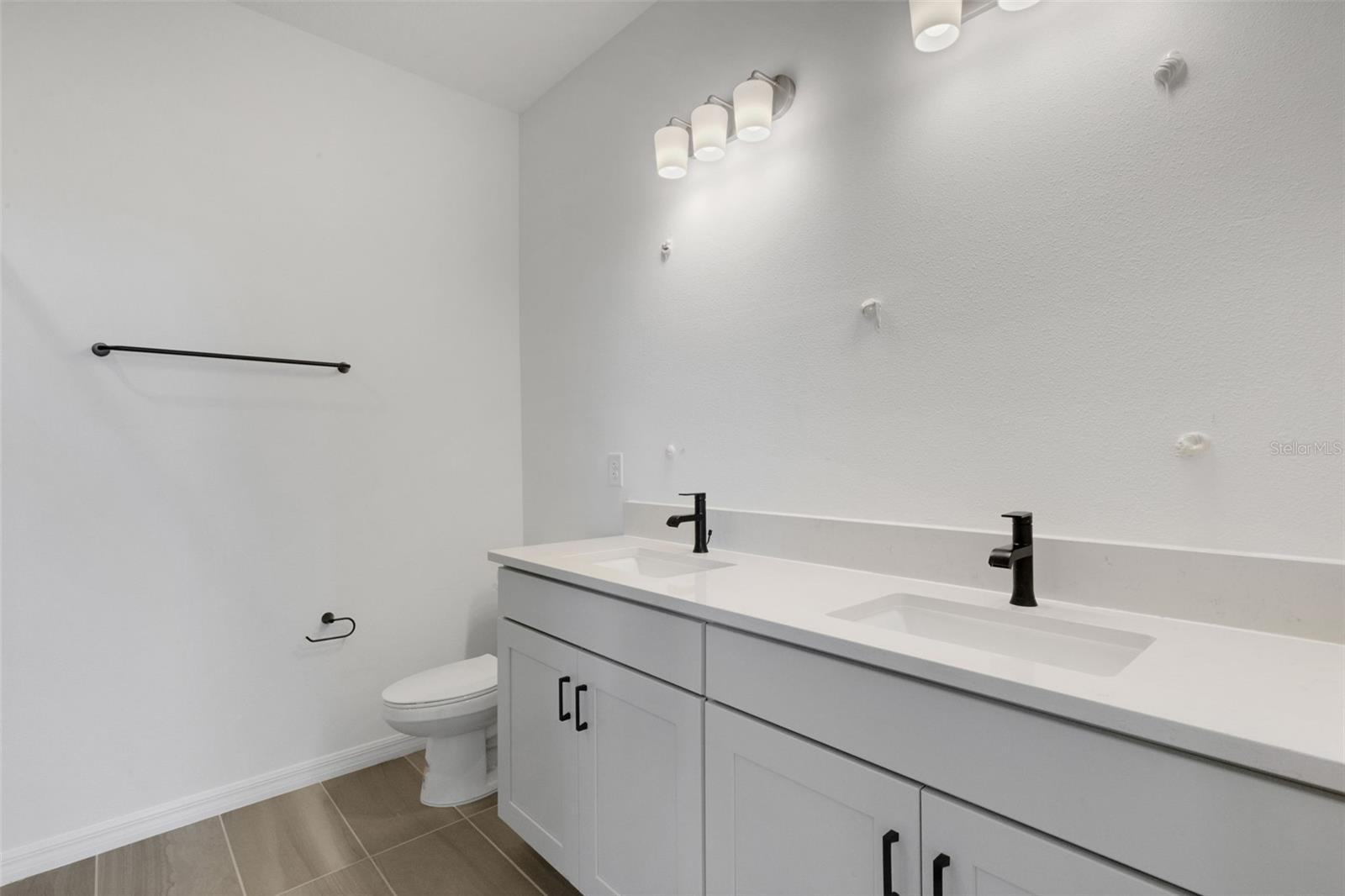 8717 Canard Cv Property Photo 25