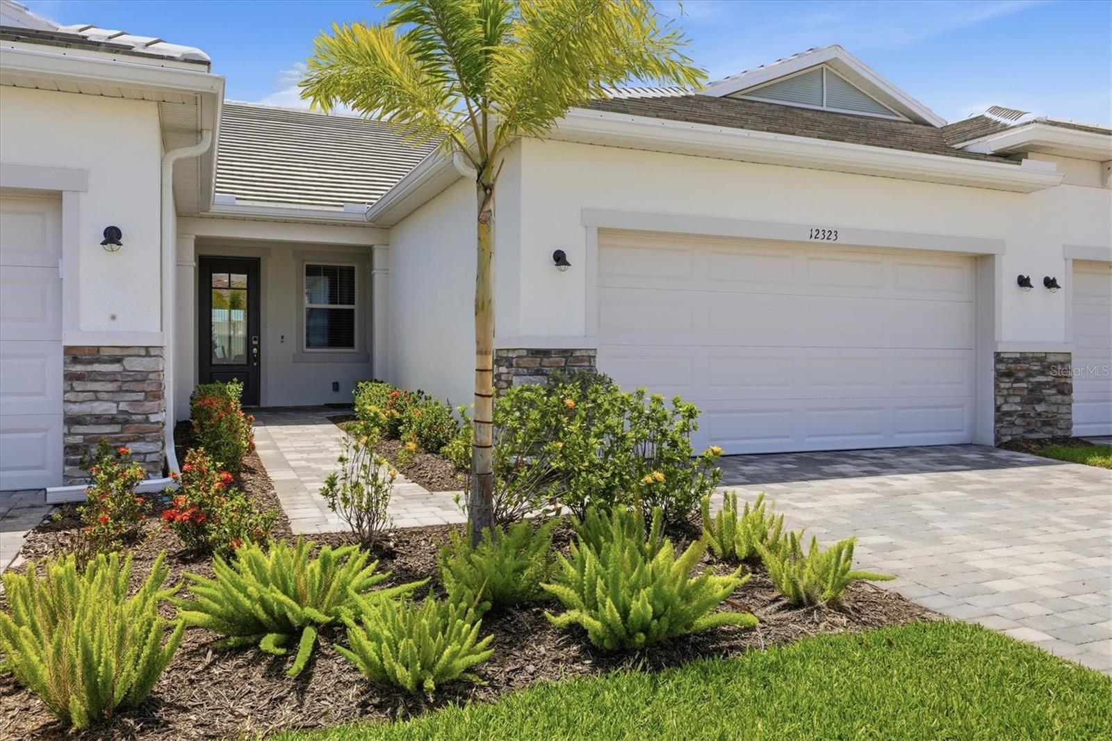 12323 Hearts Ease St Property Photo 1