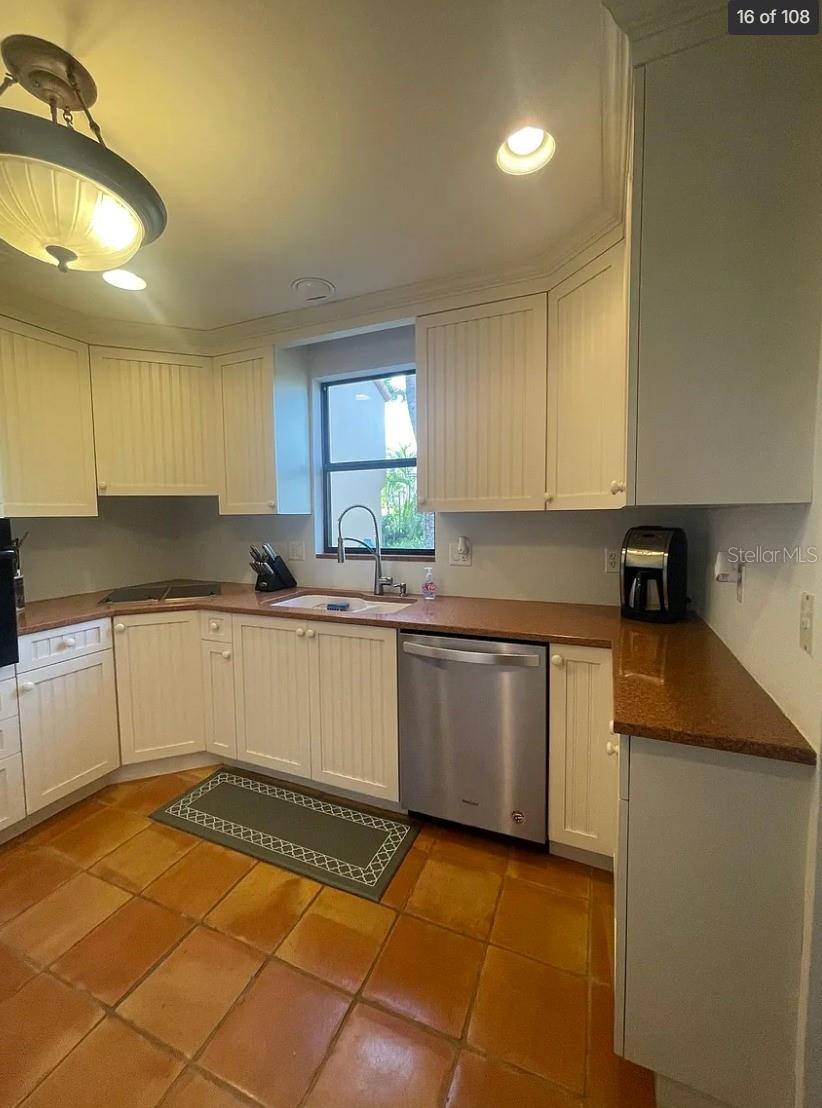 A4691869 Property Photo 6