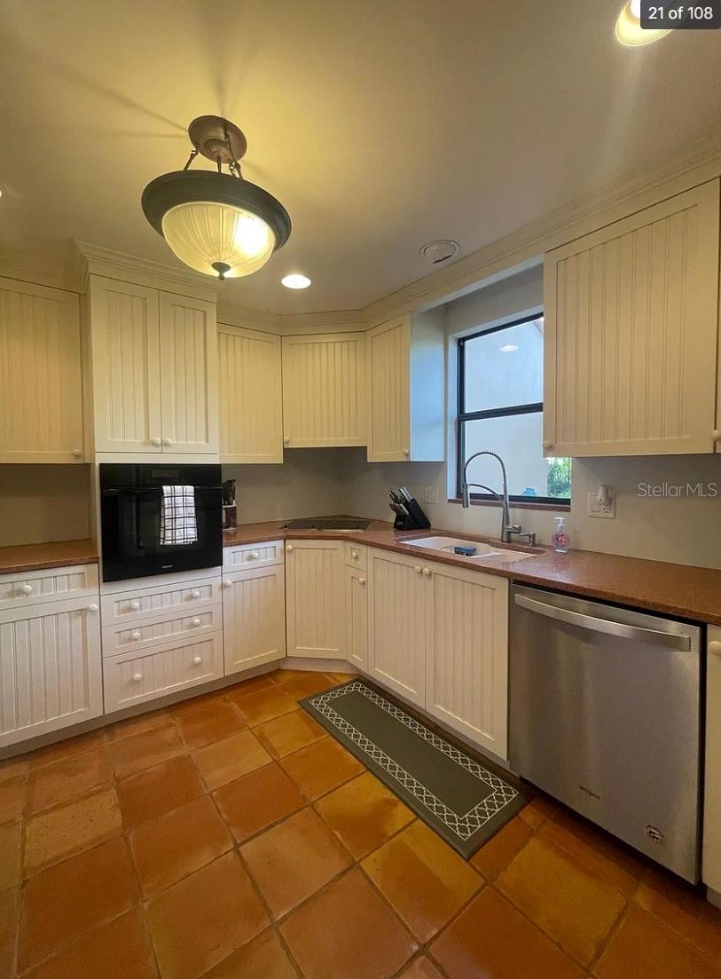 A4691869 Property Photo 8