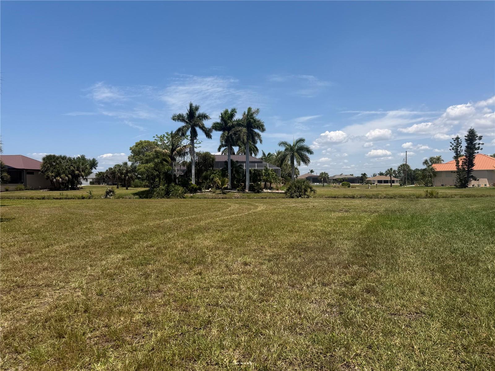 16201 Cayman Ln Property Photo 6