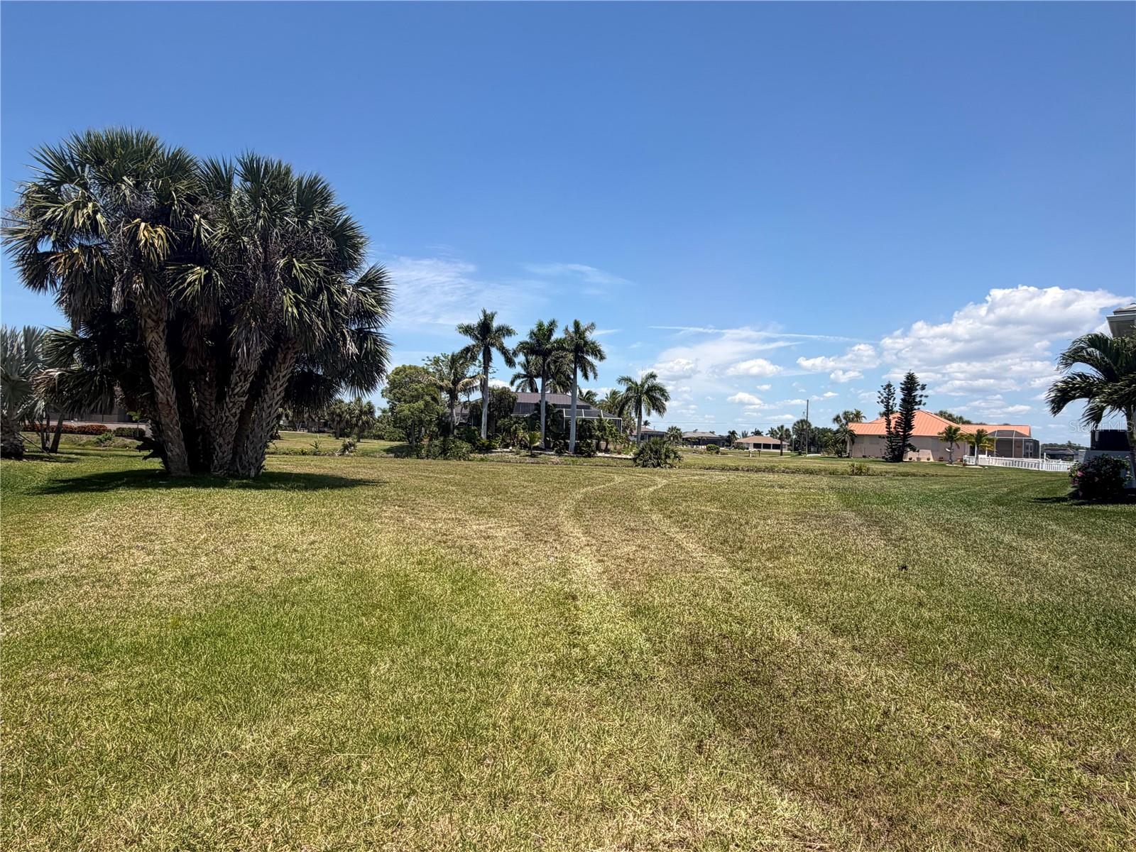 16201 Cayman Ln Property Photo 7