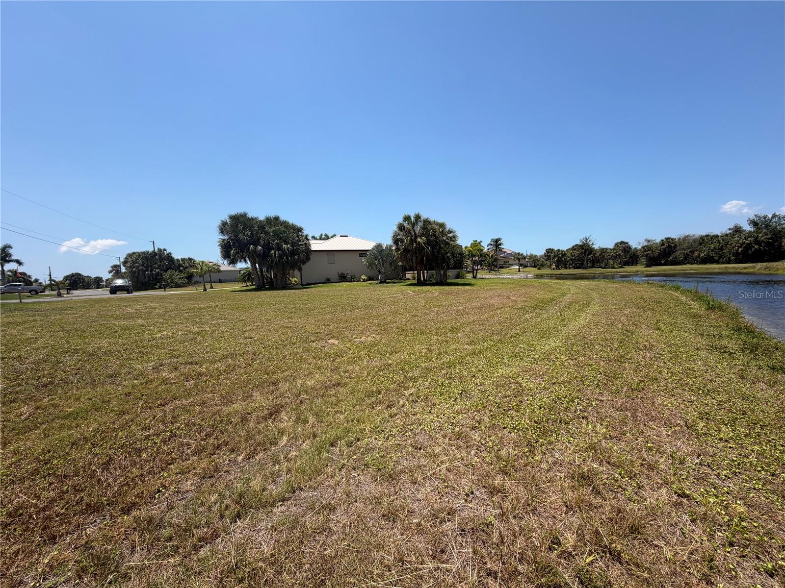 16201 Cayman Ln Property Photo 8