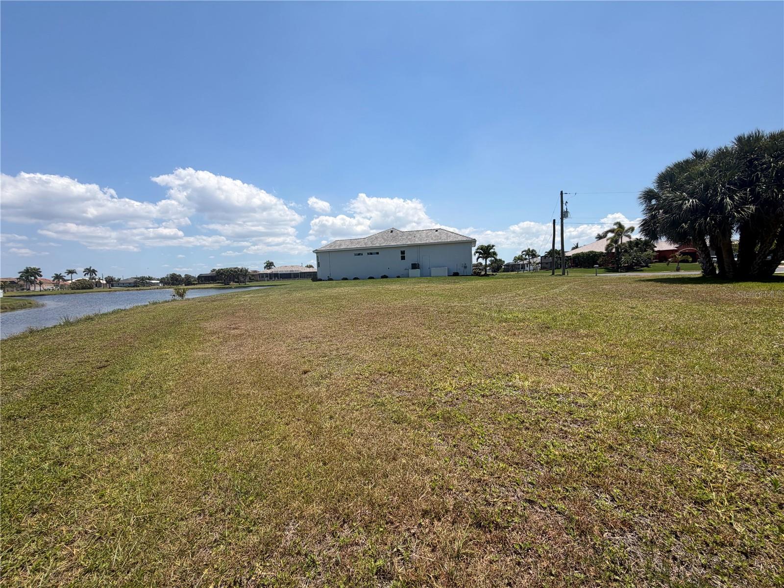 16201 Cayman Ln Property Photo 9