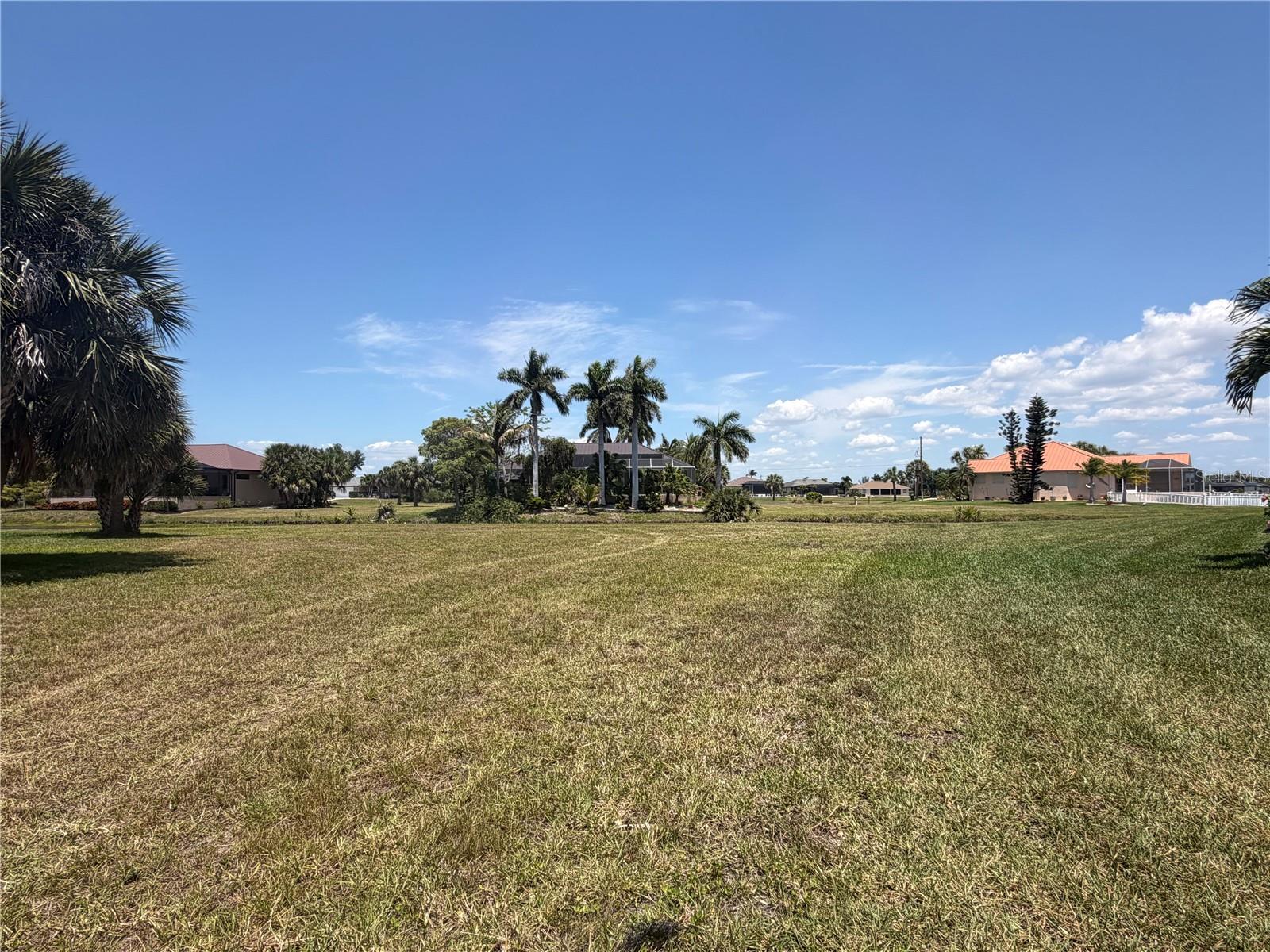 16201 Cayman Ln Property Photo 10