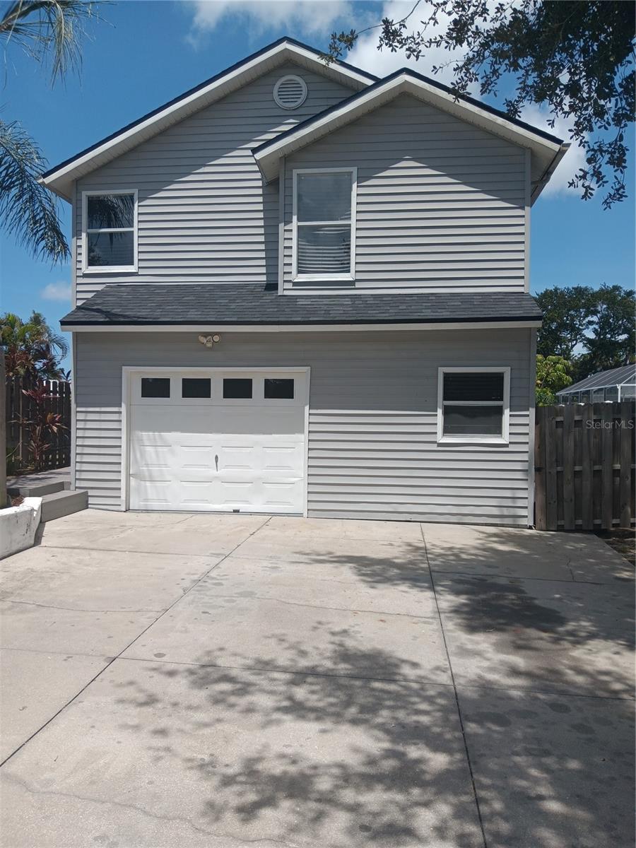 5102 Moeller Ave Property Photo 1