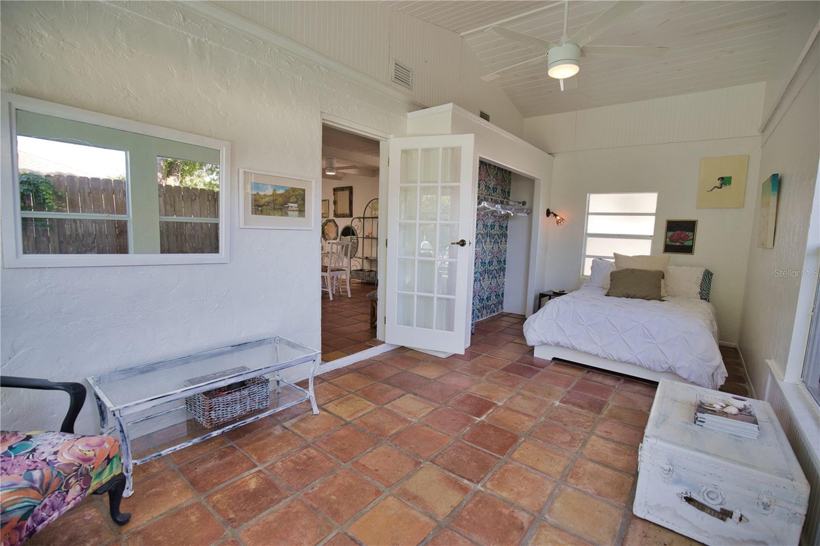 650 Edwards St Property Photo 28