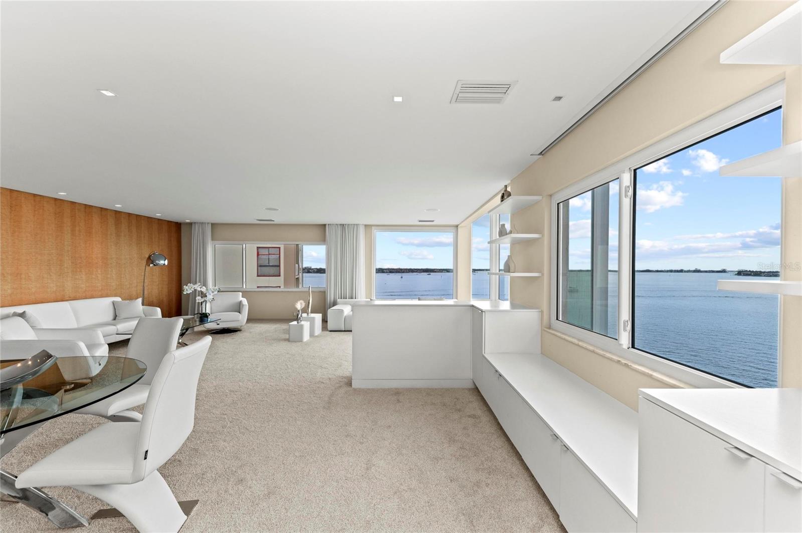 350 Golden Gate Pt #61 Property Photo 17