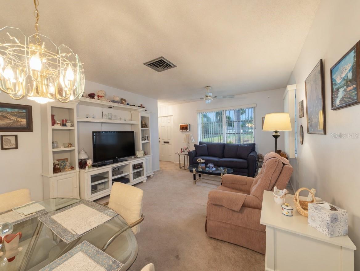 2225 Orange Blossom Ln Property Photo 3