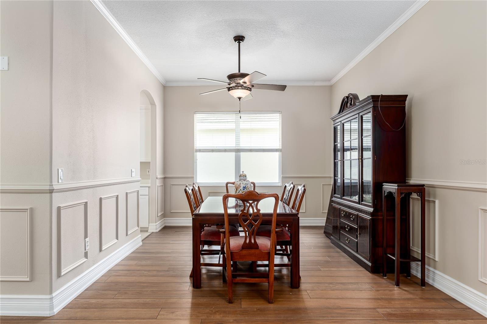 3208 Woodland Fern Dr Property Photo 3