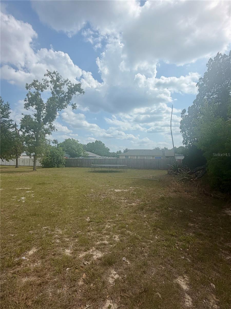 9328 Se Maricamp Rd Property Photo 3