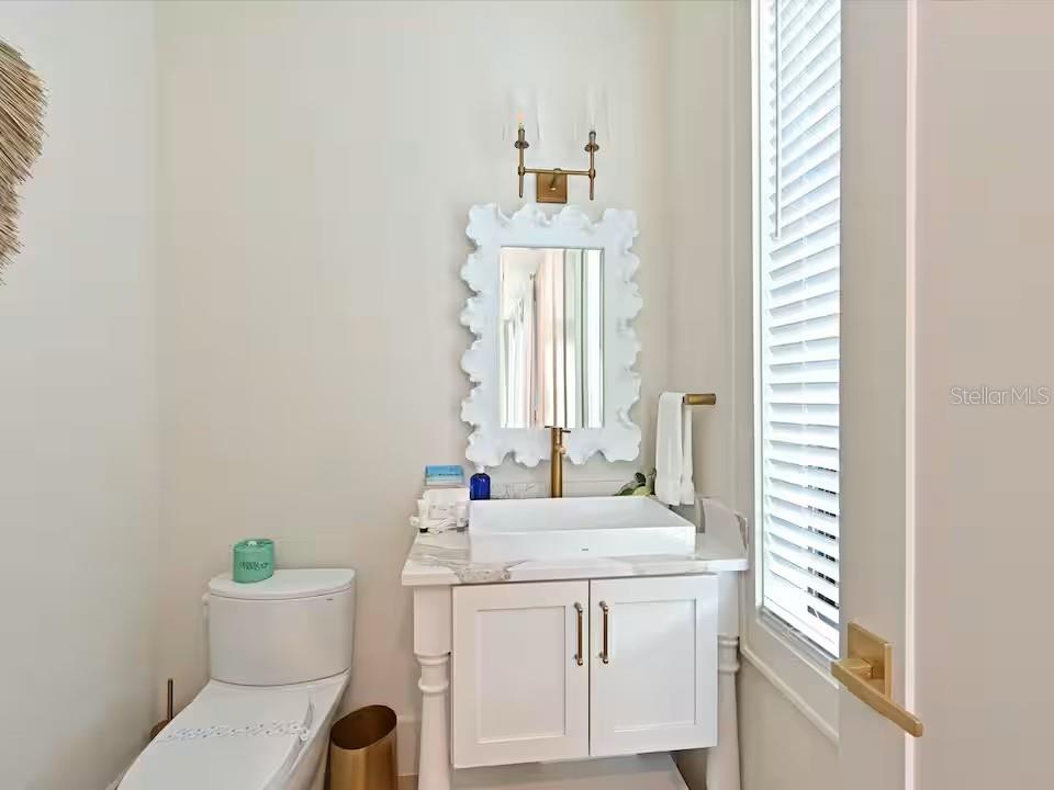2209 Avenue B Property Photo 25