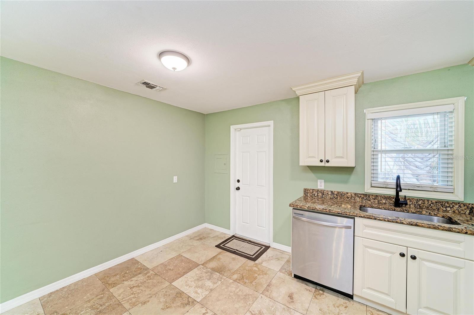 3710 Rilma Ave Property Photo 13