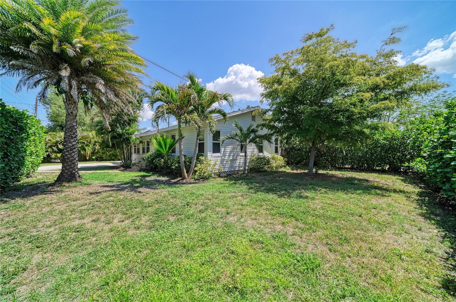 3710 Rilma Ave Property Photo 34
