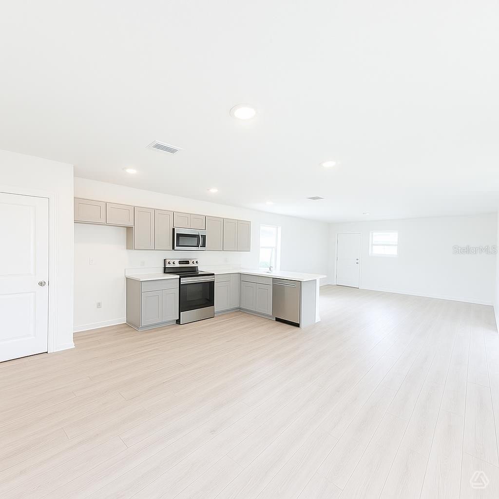 13118 Sassafras Trail Property Photo 4