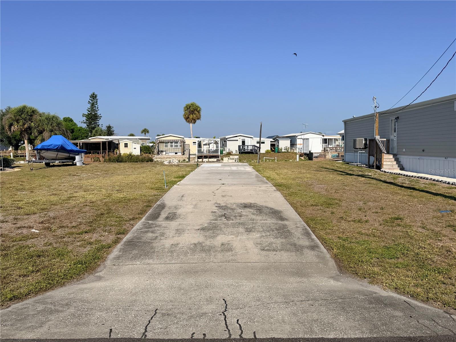 1387 Flamingo Dr Property Photo 8