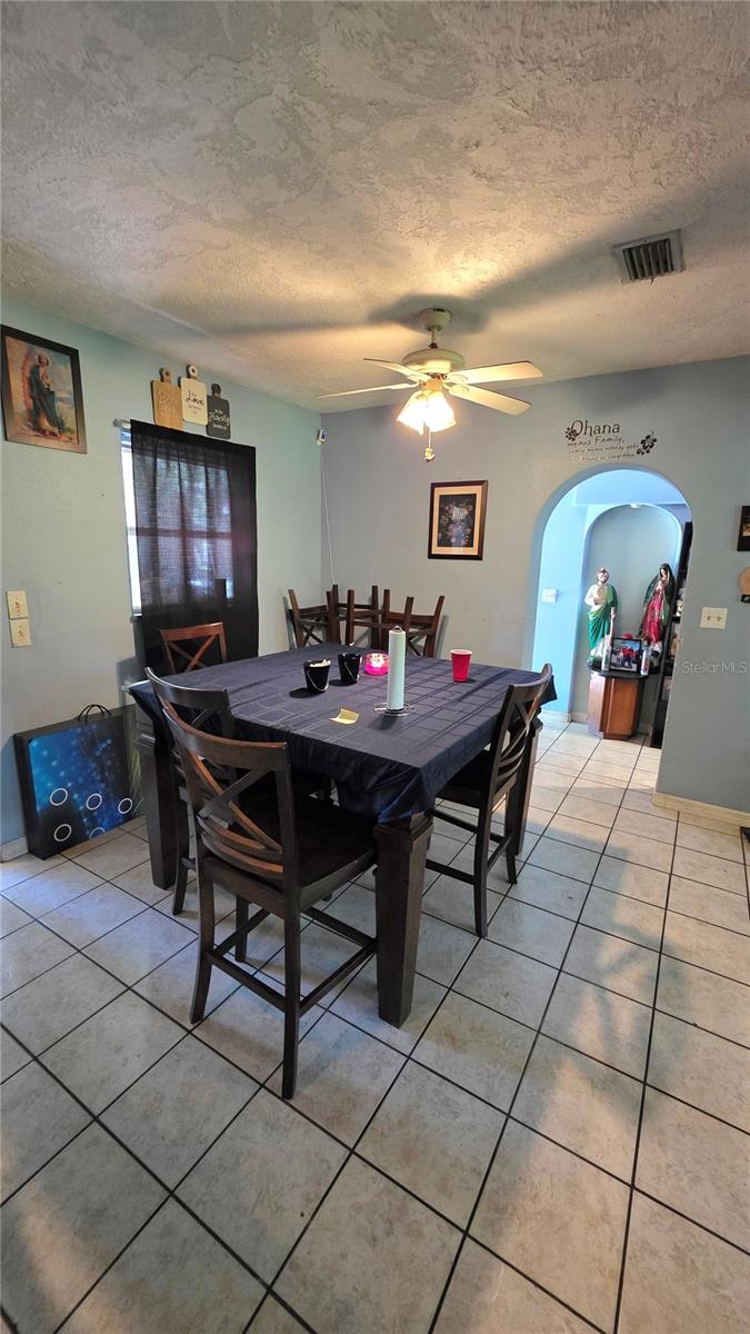 1808 Zipperer Rd Property Photo 7