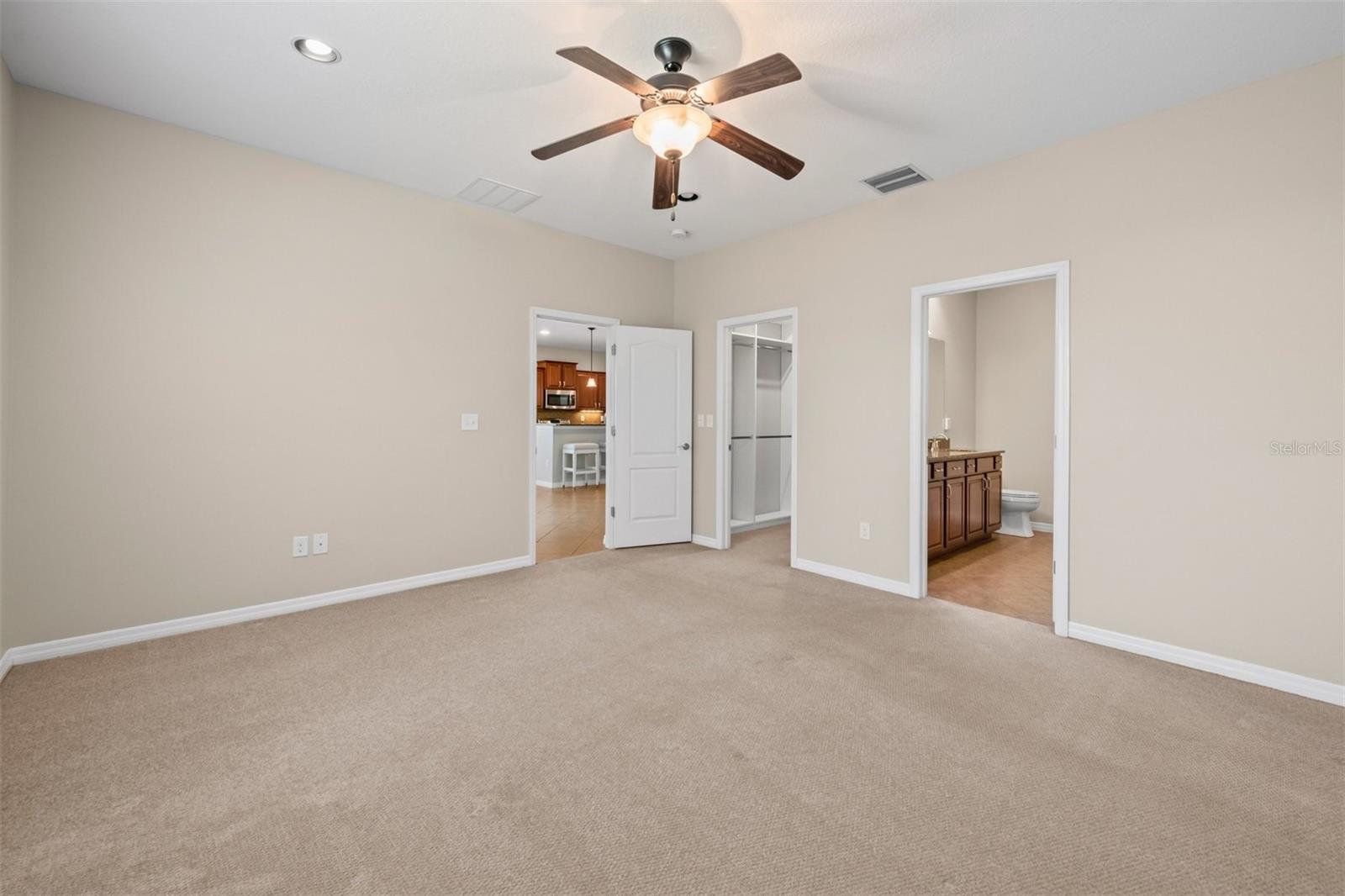 8302 Karpeal Dr Property Photo 14