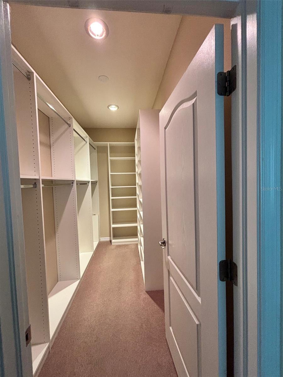 8302 Karpeal Dr Property Photo 17