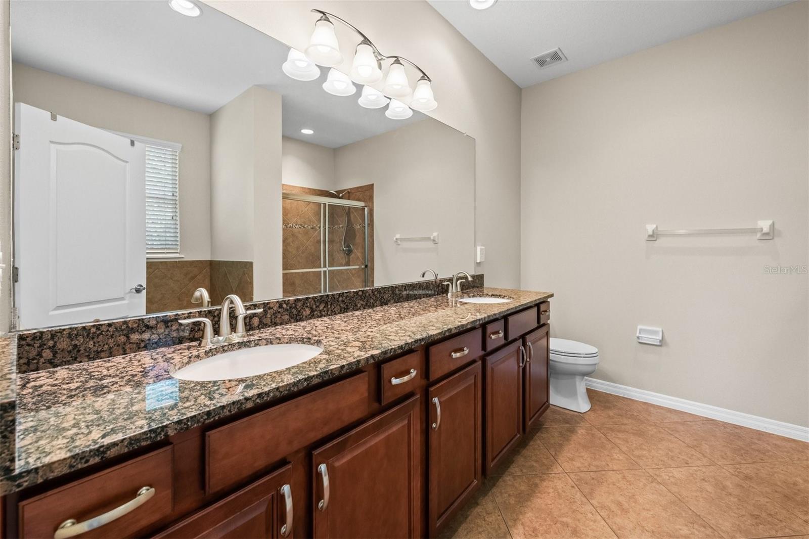 8302 Karpeal Dr Property Photo 18