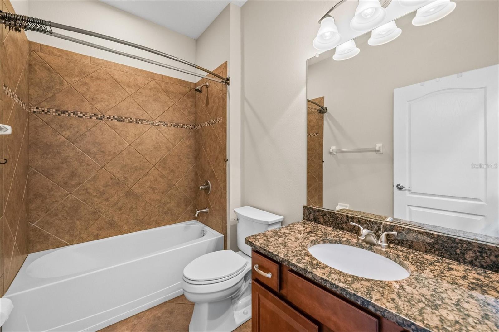 8302 Karpeal Dr Property Photo 23
