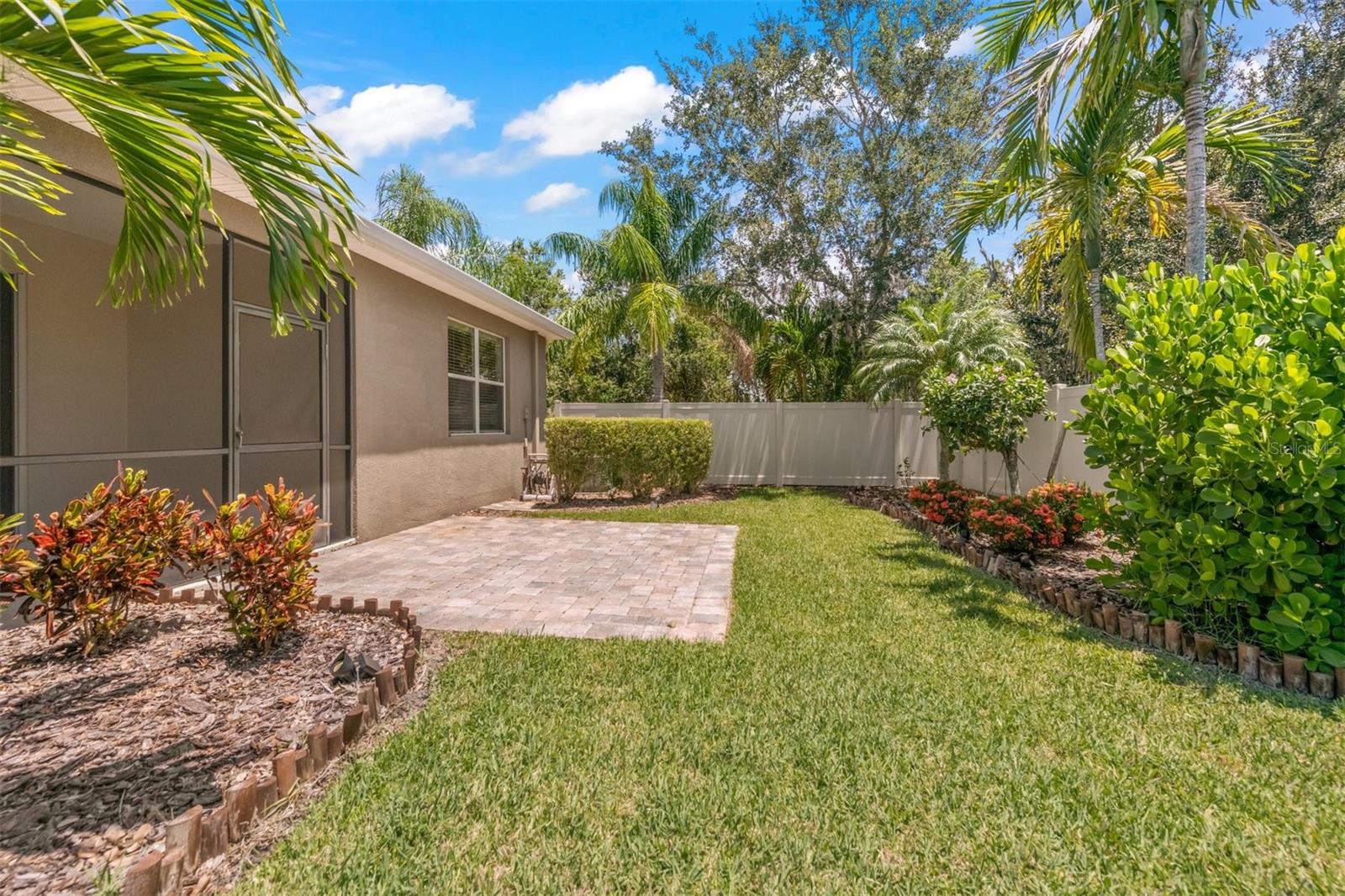 8302 Karpeal Dr Property Photo 30