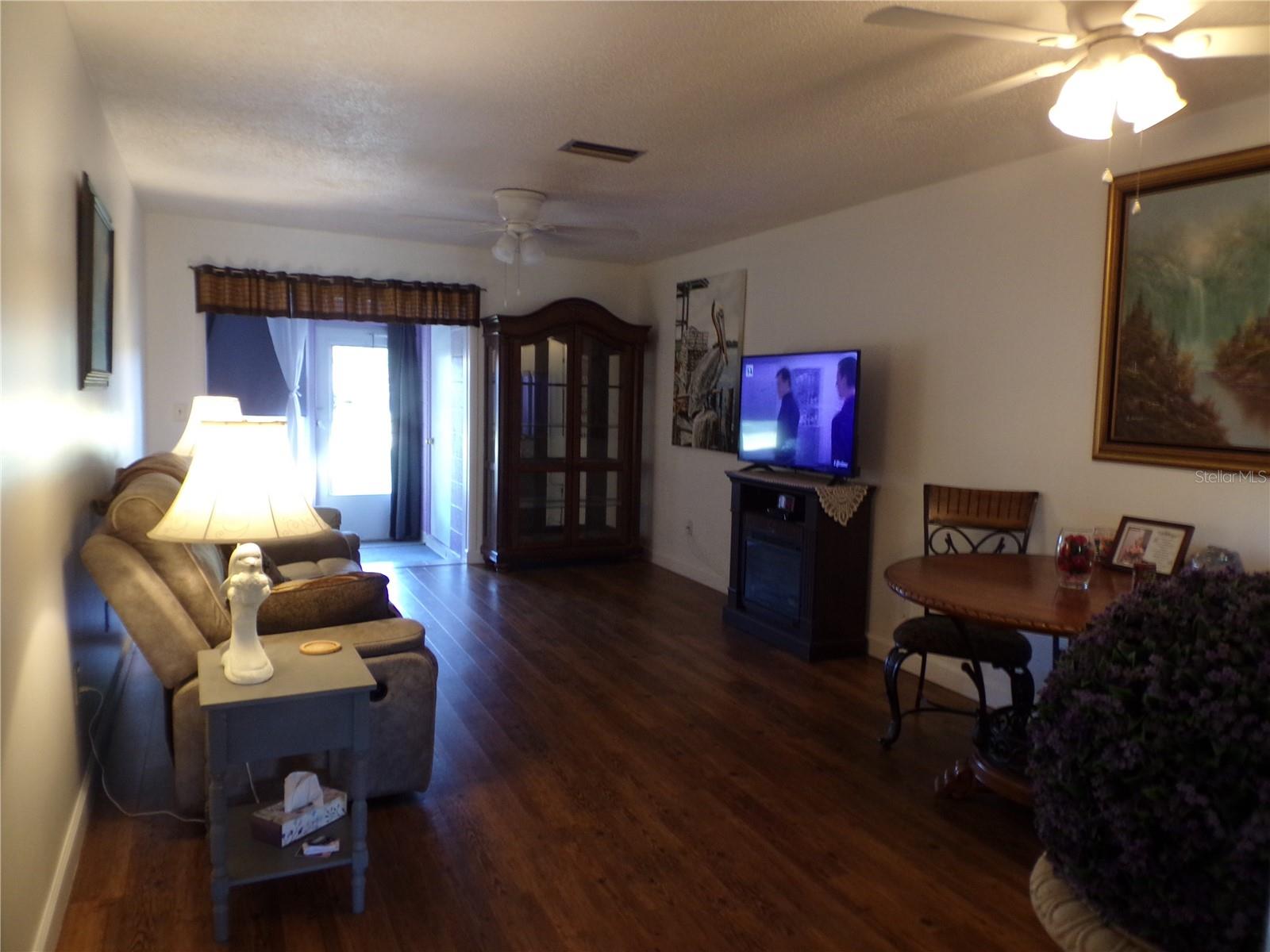 670 Park Cir Property Photo 7