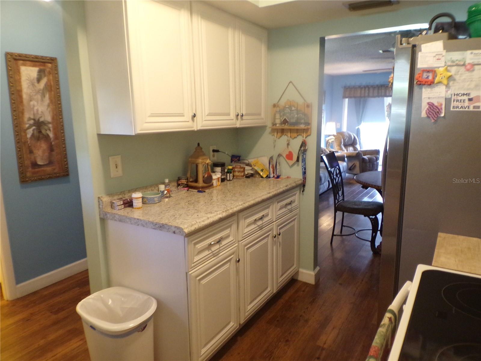 670 Park Cir Property Photo 8