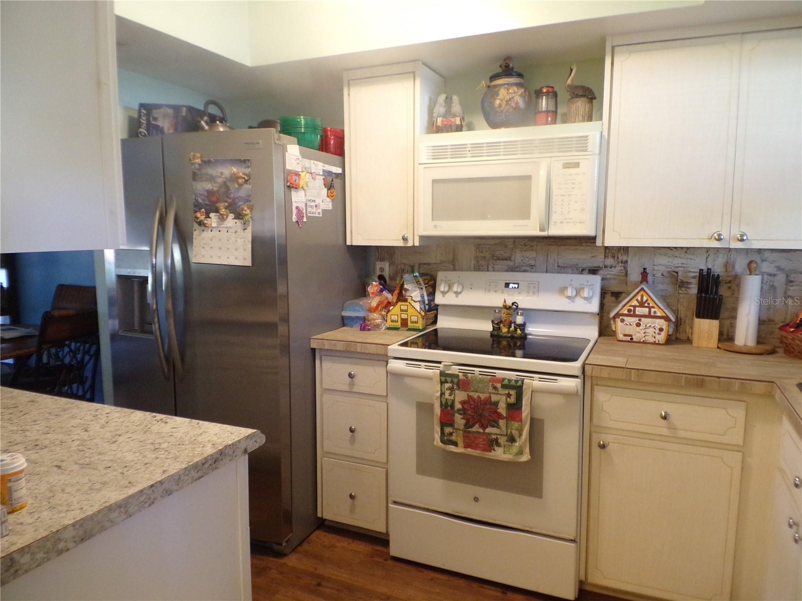 670 Park Cir Property Photo 9