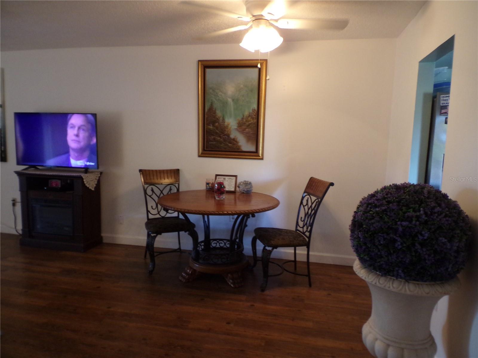 670 Park Cir Property Photo 15