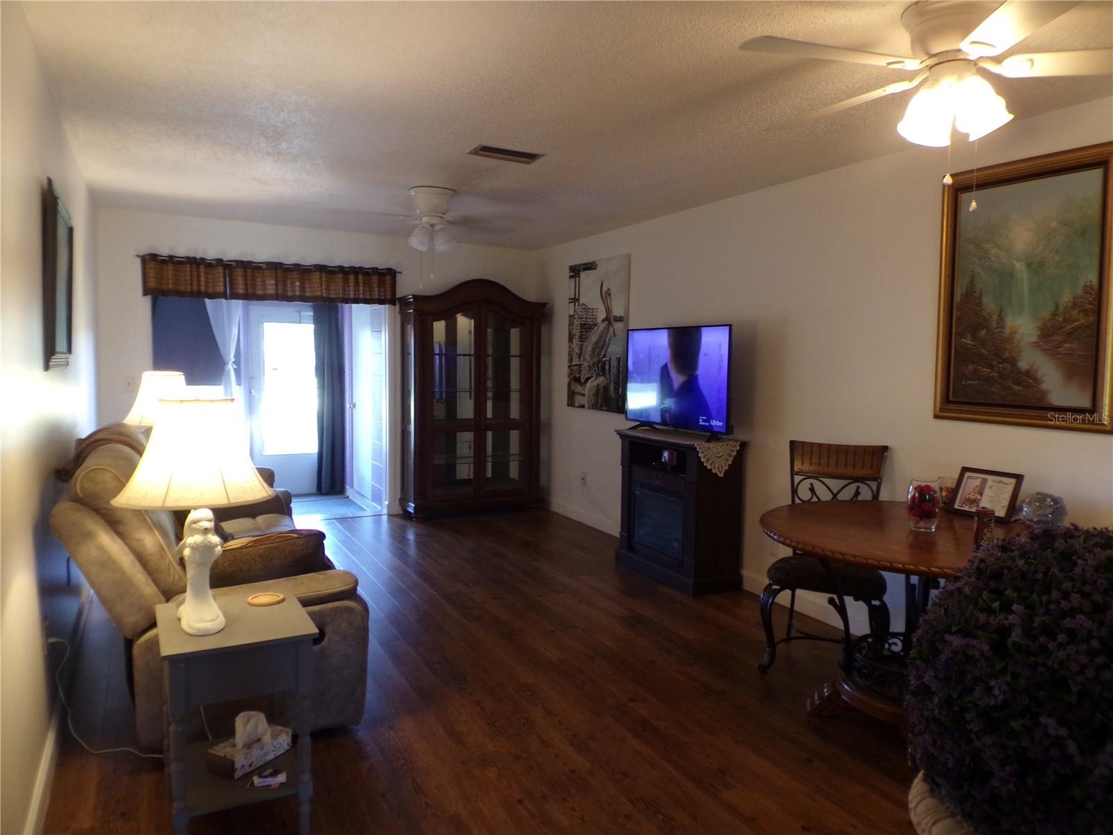 670 Park Cir Property Photo 16