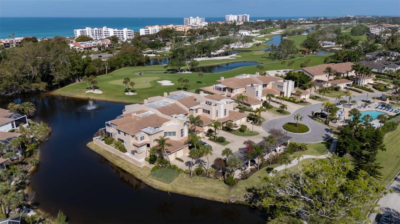 2013 Harbour Links Dr #2013 Property Photo 4