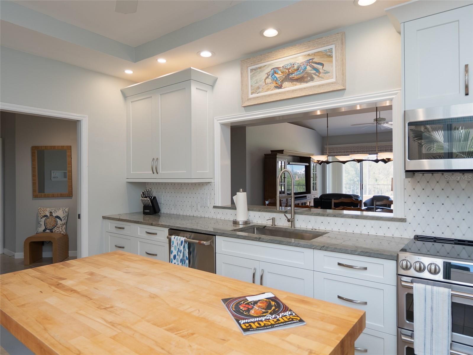 2013 Harbour Links Dr #2013 Property Photo 18