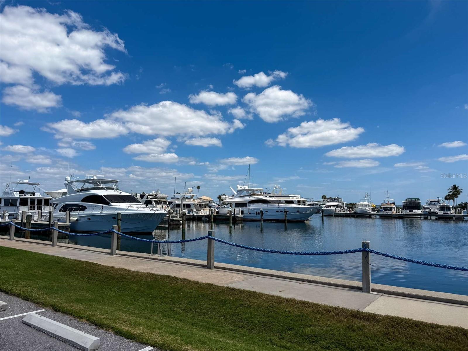 2013 Harbour Links Dr #2013 Property Photo 56