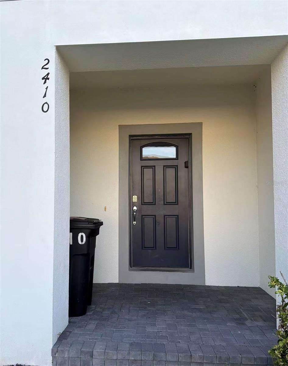 2410 Tangier Dr Property Photo 2
