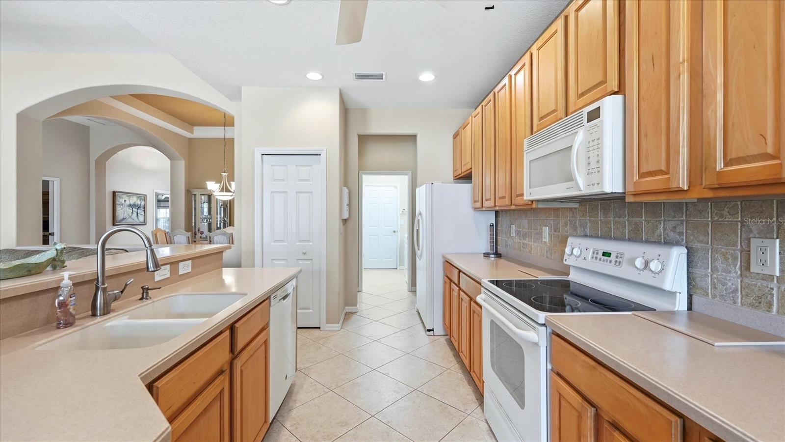 5704 White Jasmine Way Property Photo 16