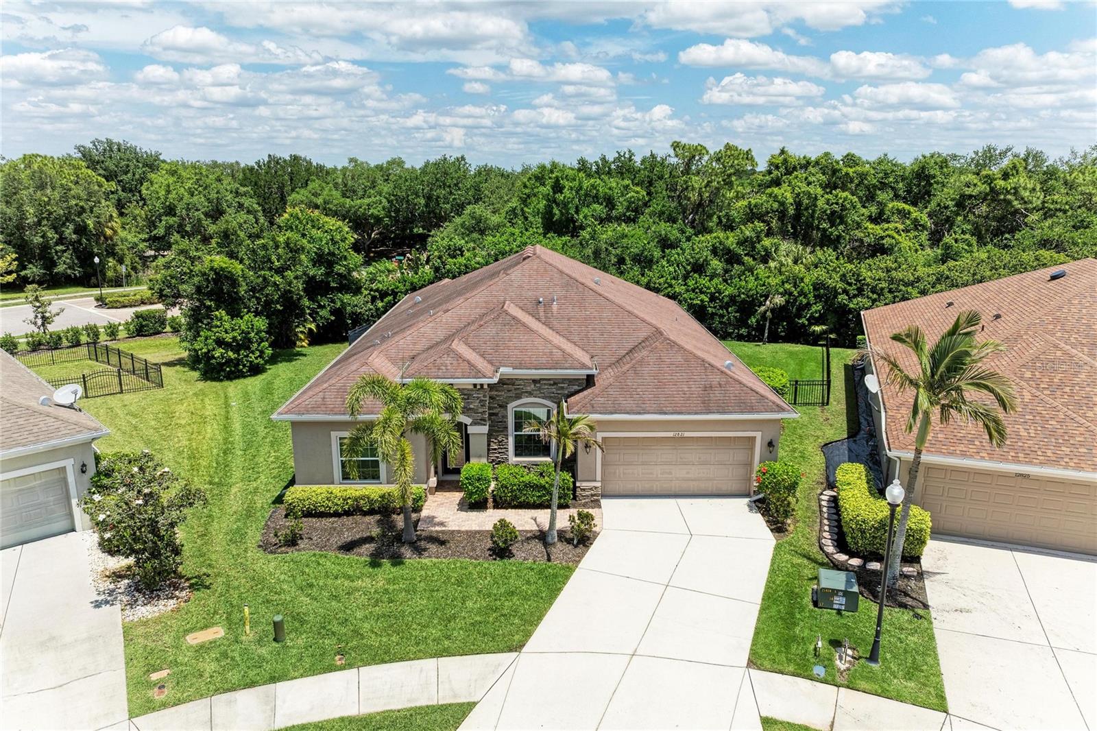 12821 Balsam Ter Property Photo 7