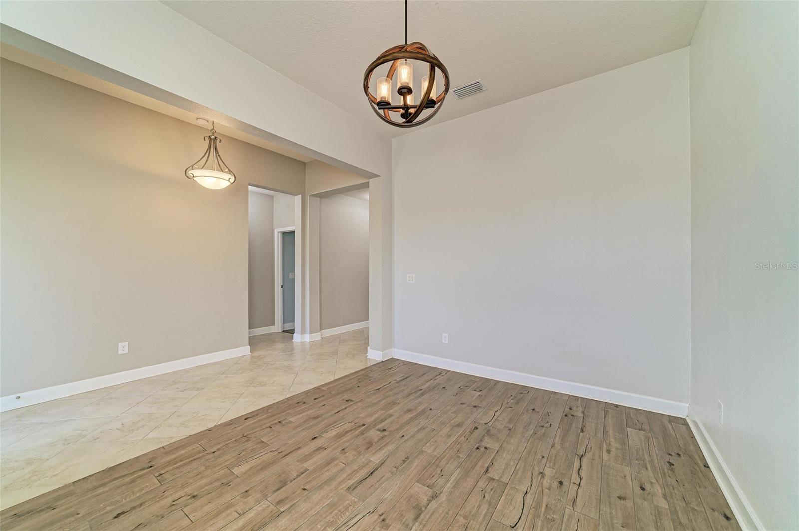 12821 Balsam Ter Property Photo 12