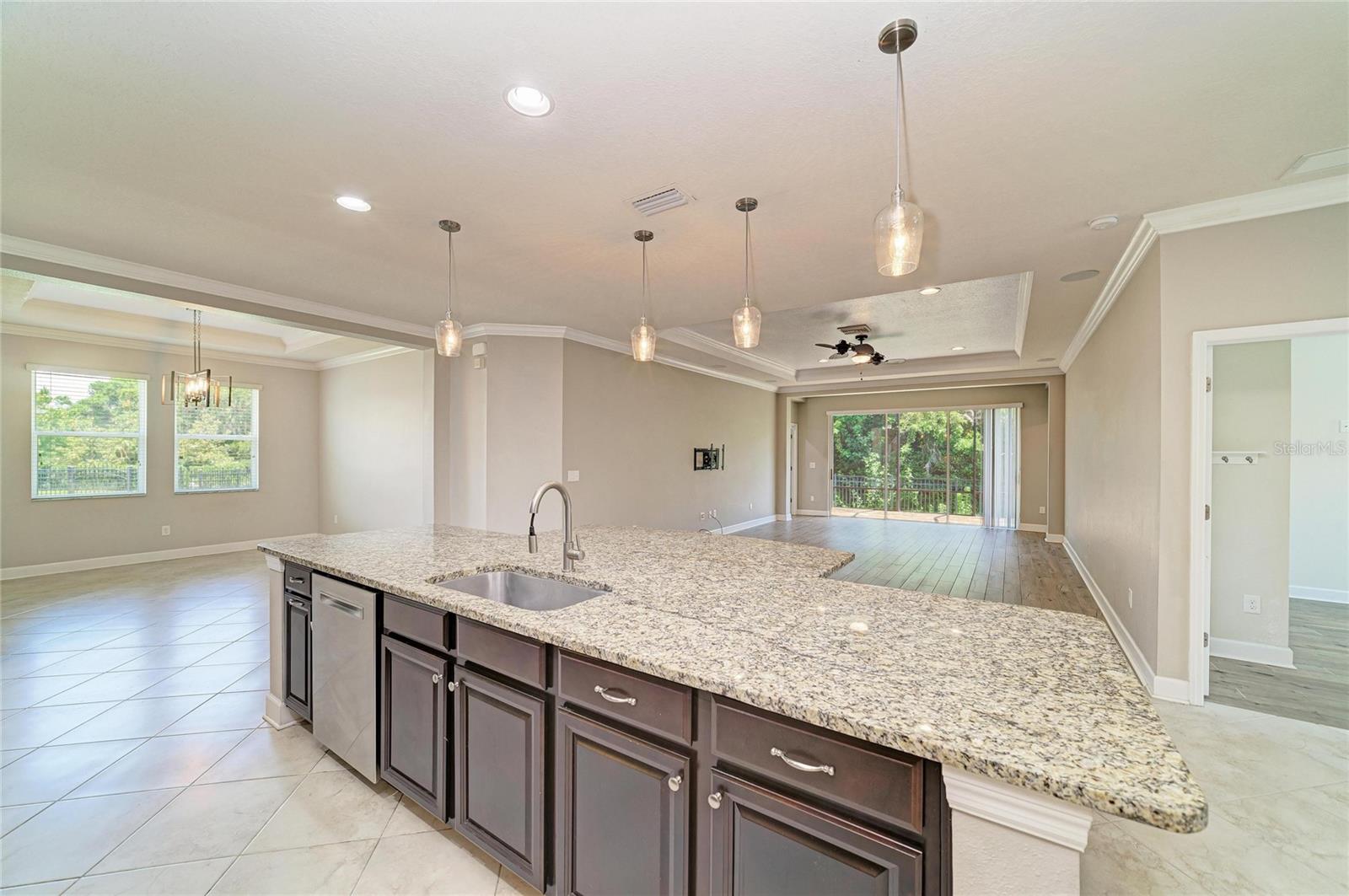 12821 Balsam Ter Property Photo 27