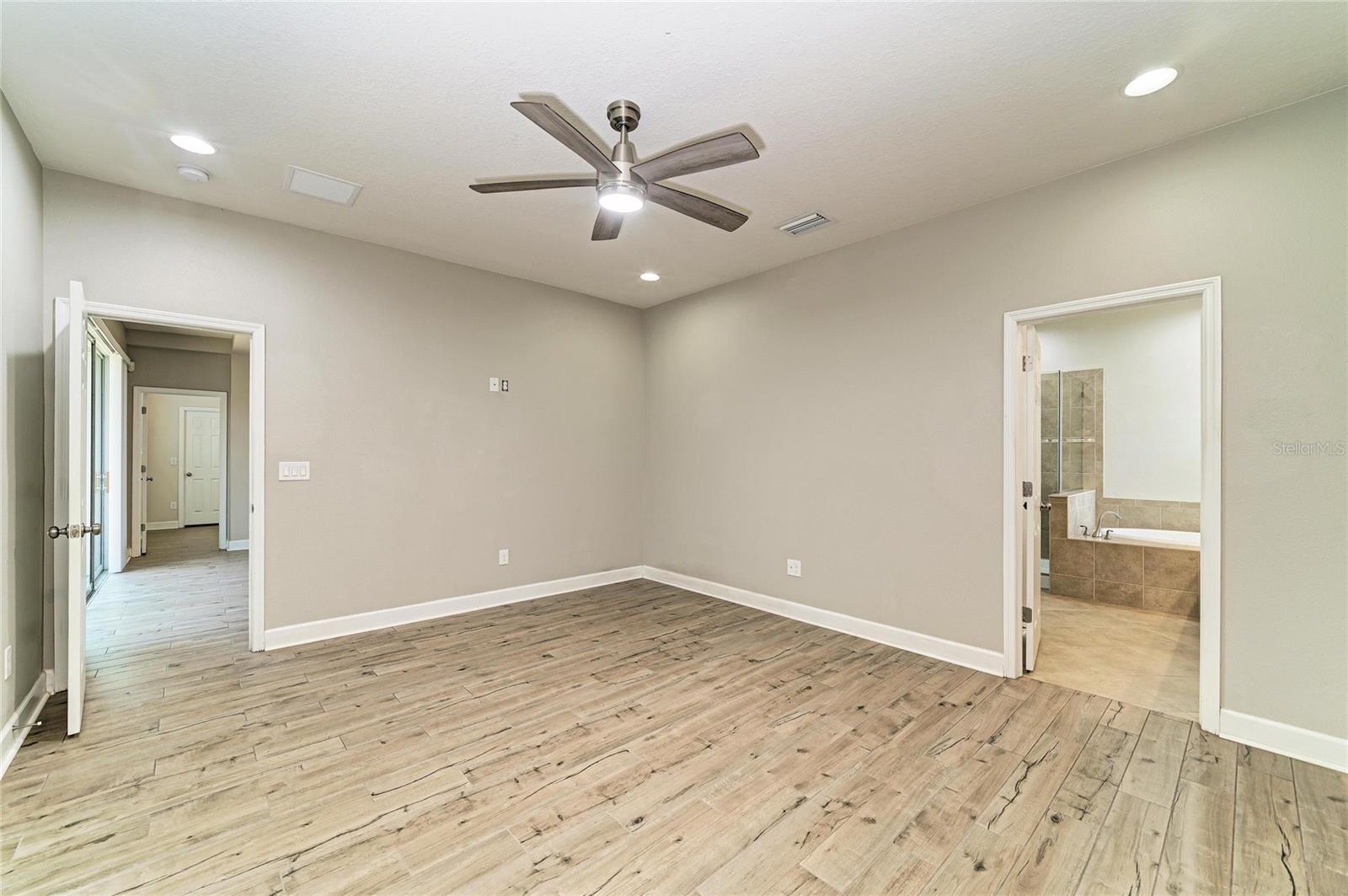 12821 Balsam Ter Property Photo 31