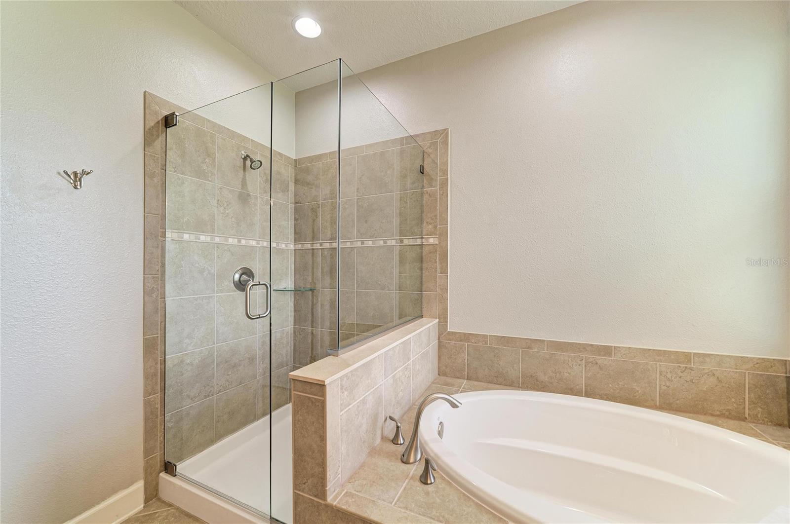 12821 Balsam Ter Property Photo 32