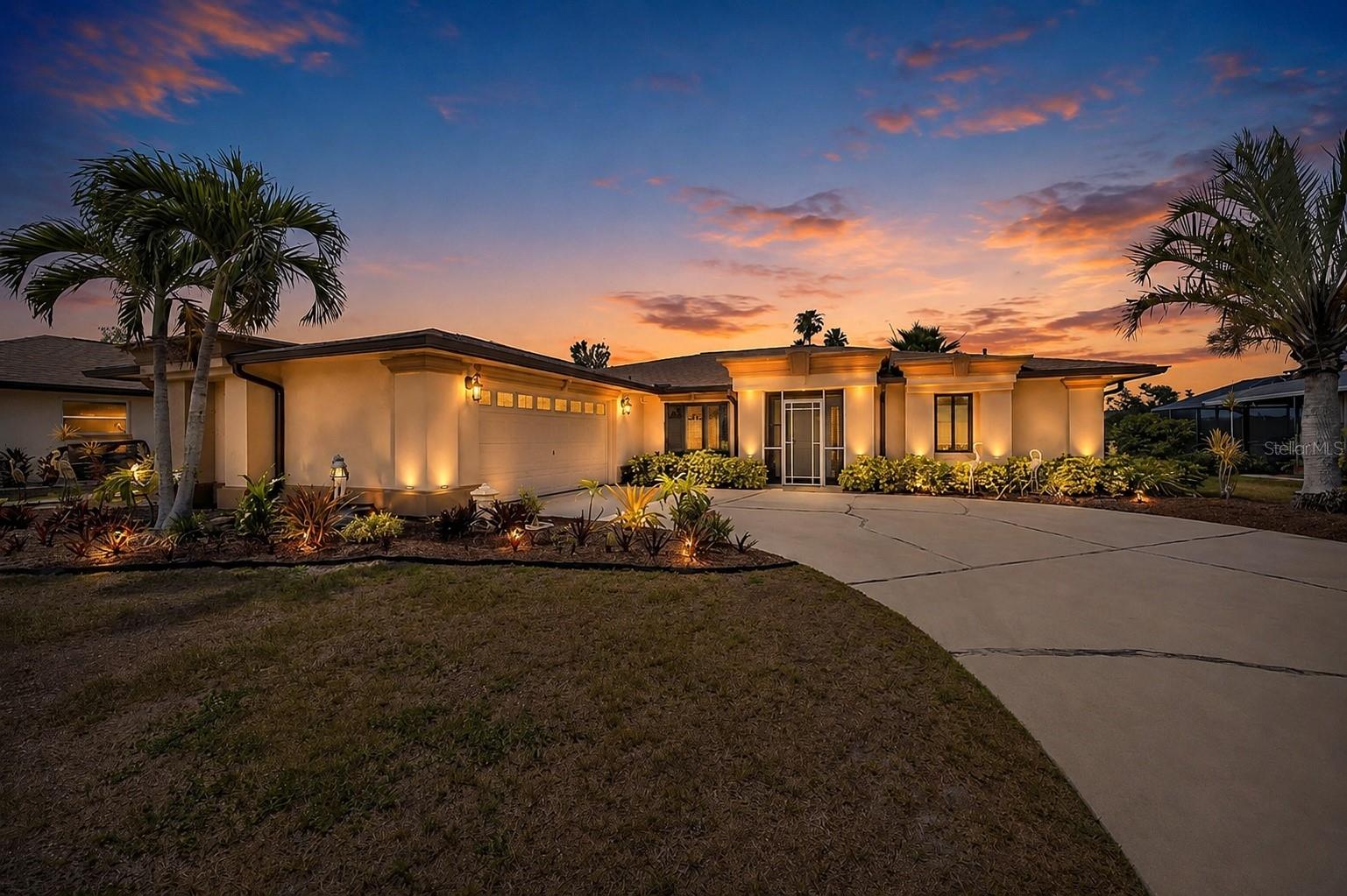 816 S GONDOLA DR
