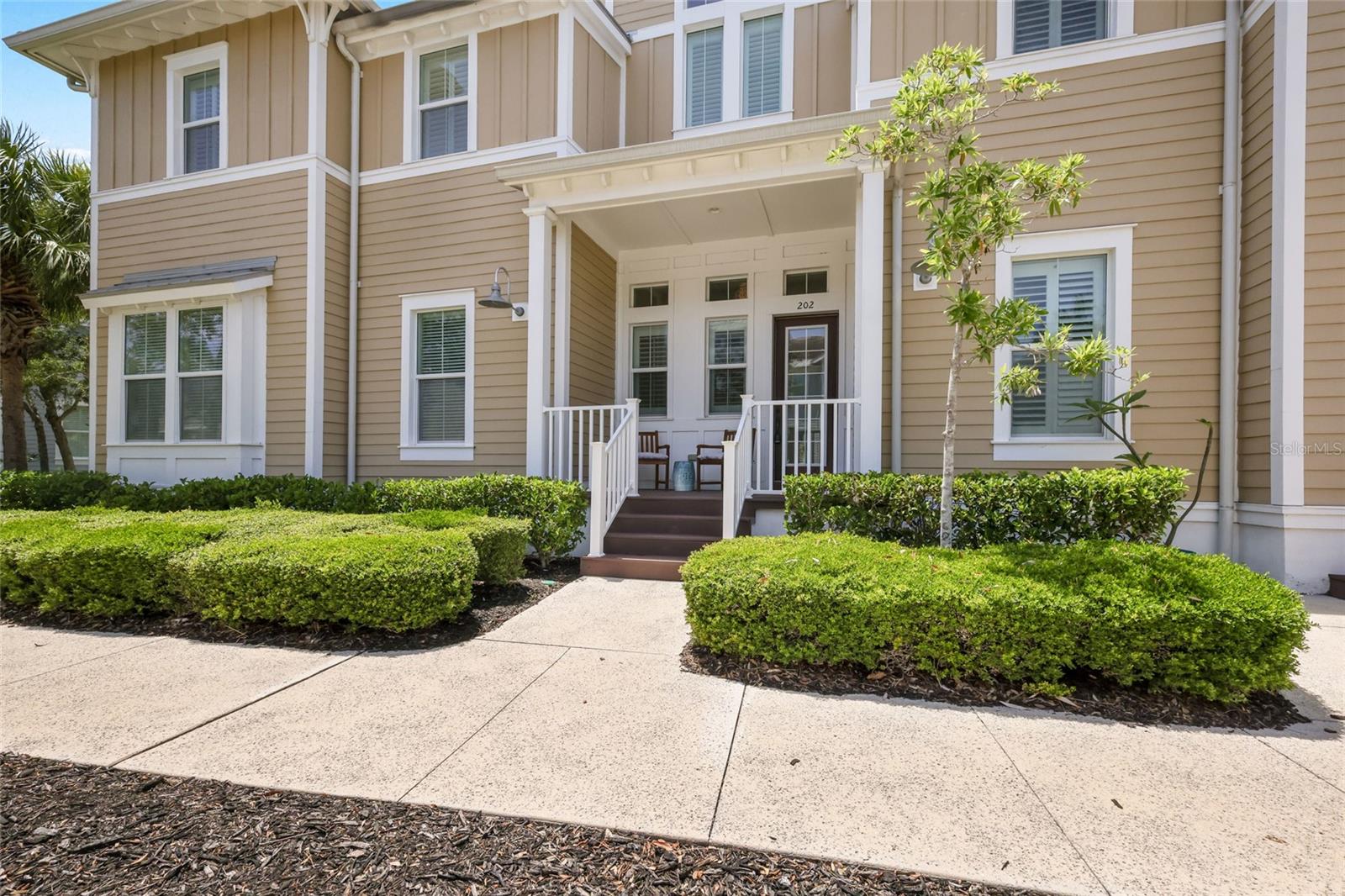 258 Sapphire Lake Dr #202 Property Photo 3