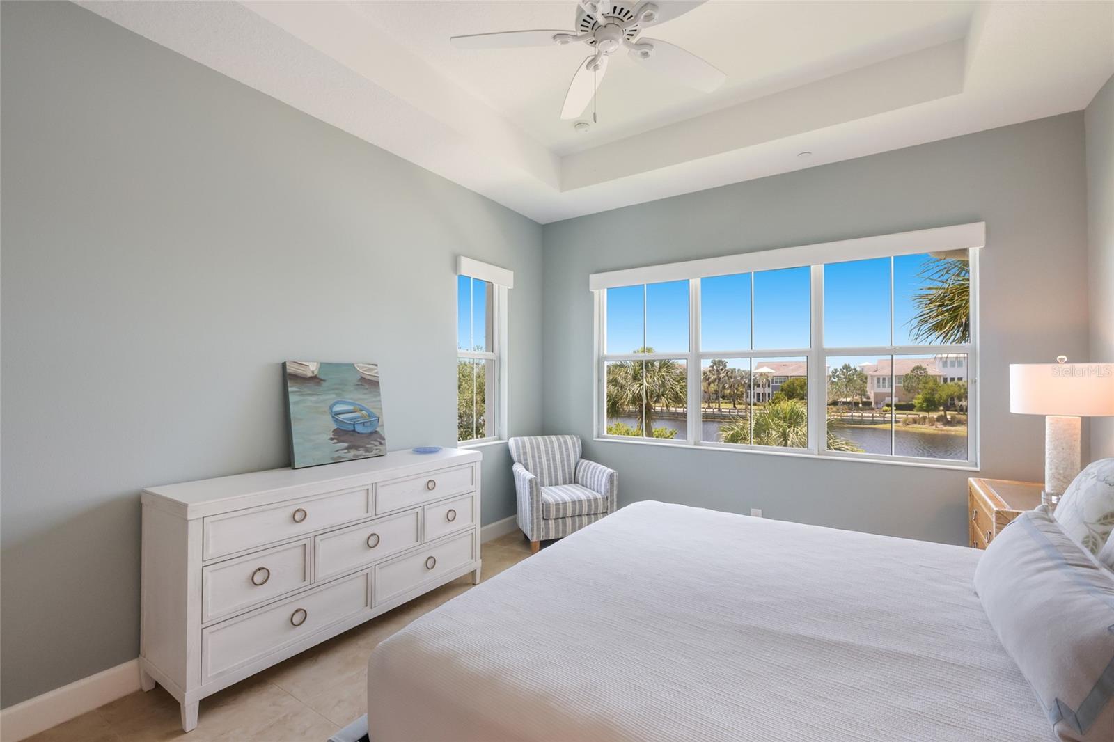 258 Sapphire Lake Dr #202 Property Photo 19