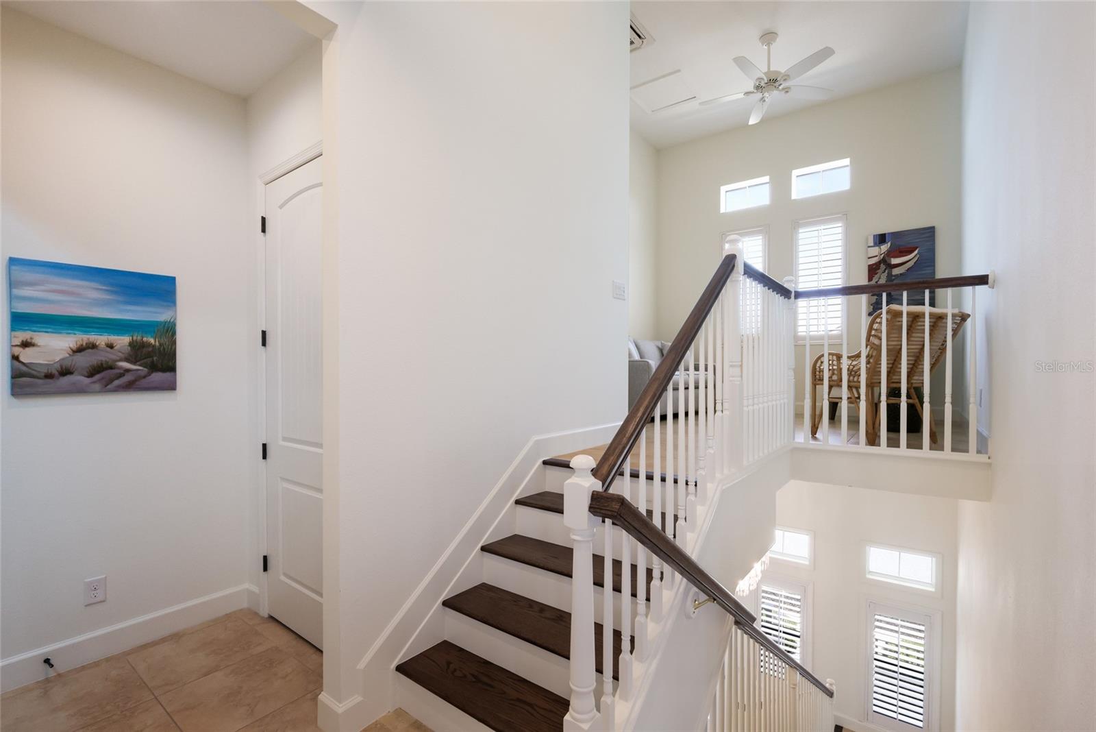 258 Sapphire Lake Dr #202 Property Photo 24