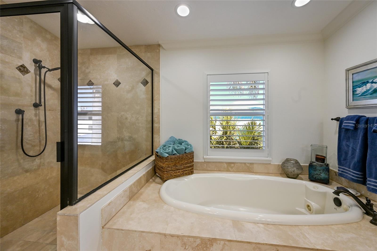 109 6th St N #a & B Property Photo 56
